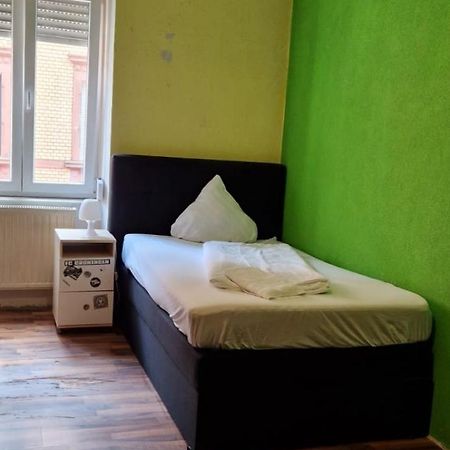 Wohnung In Kaiserslautern Exterior foto